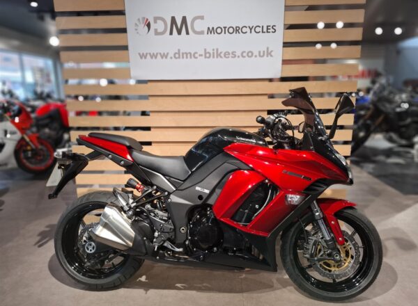 Kawasaki Z1000SX 2015 Red, Lovely bike with only 14124 Miles, Hpi, FSH