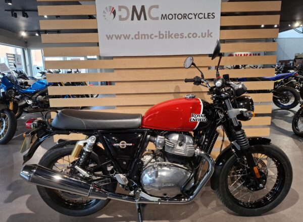 Royal Enfield Interceptor INT 650, 2021 Black / Red, 1 Owner 7159 Miles